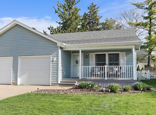605 Willow St, Maple Park, IL 60151