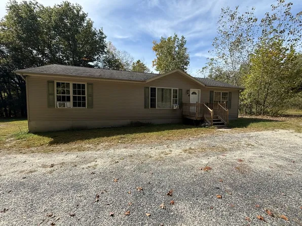 14 Shannon Ln, Pine Bush, NY 12566