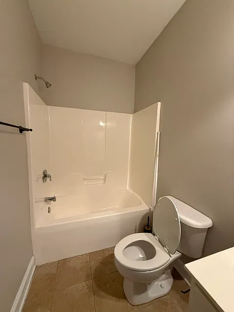 3 bed, $1,750 — Photo 3