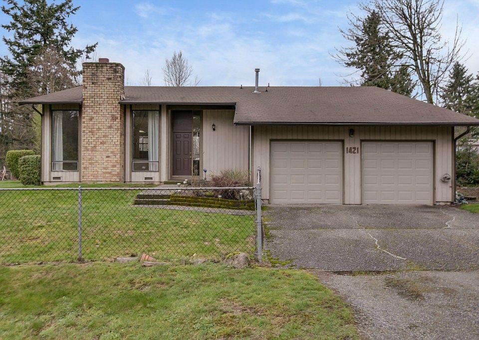 1st image of 1421 172nd Pl SW