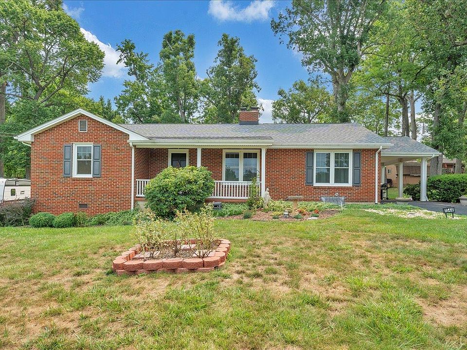 1st image of 1544 Newton Cir
