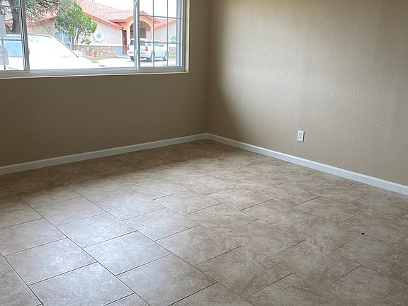 4th image of 1203 Wilshire Dr