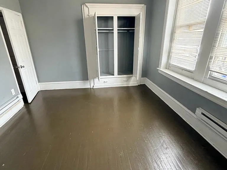 347 N Wilton St — Photo 4