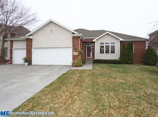 7601 Elk Creek Dr, Lincoln, NE 68516