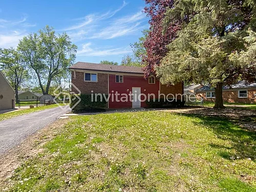 189 N Pinecrest Rd Photo 1