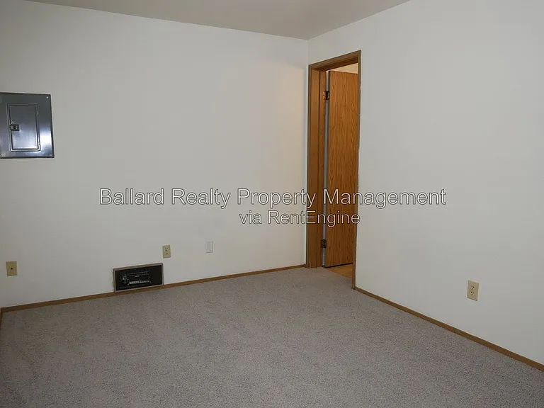 3232 21st Ave W #1 — Photo 11