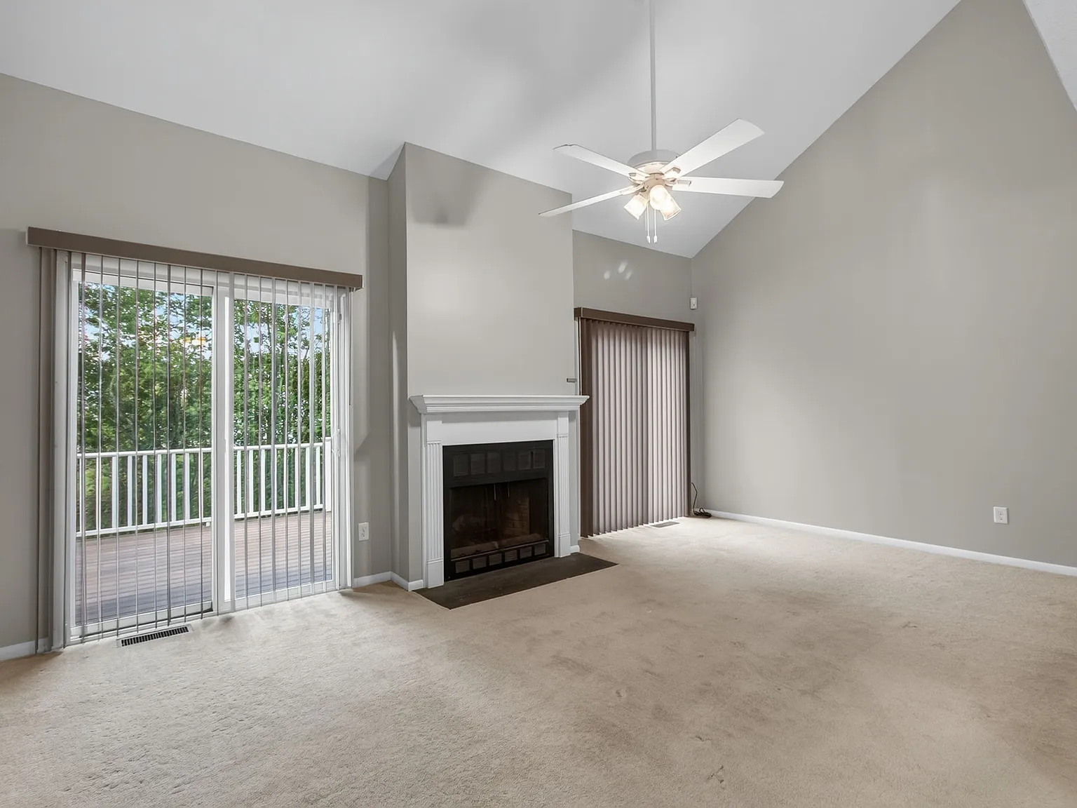 3 bed, 1236 sqft, $2,200 — Photo 3