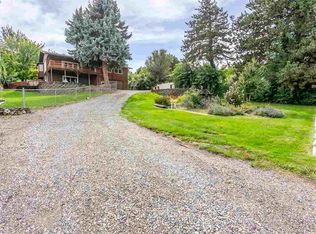 710 W 22nd Pl, Kennewick, WA 99337