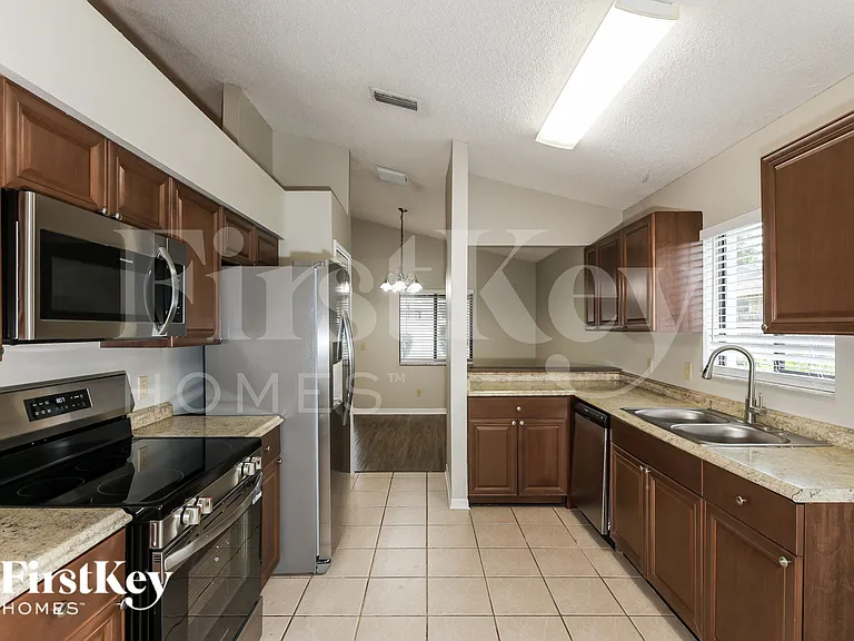 4322 Kipling Ave — Photo 8
