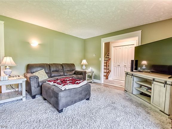 4th image of 14552 Russell Ln