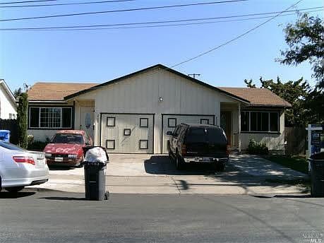 1st image of 2520 Aspen Ln