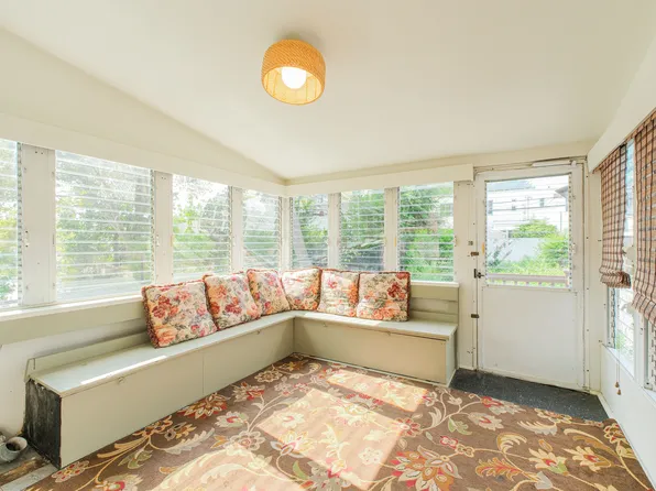 8884 17th Avenue image 14 of 31