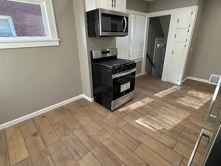 3576 Bosworth Rd #SINGLE FAMILY — Photo 7
