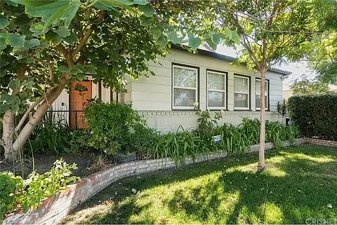 7344 Topeka Dr