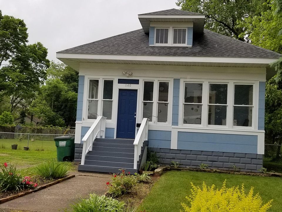 1st image of 140 W Empire Ave