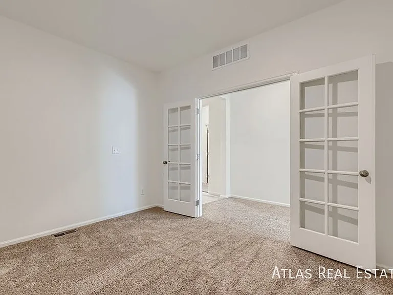 987 Cascade Falls St — Photo 6