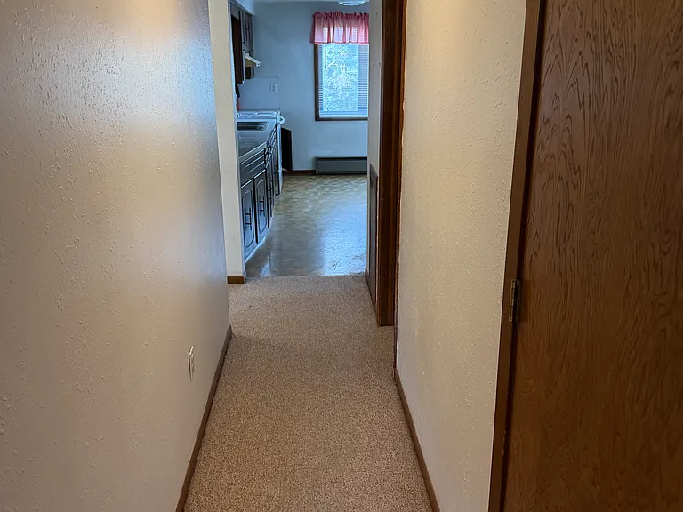207 Pleasant St #6 — Photo 3