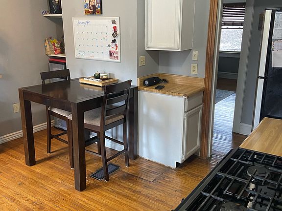 3rd image of 850 Northwest Blvd #1/2