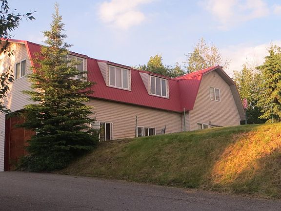 3rd image of 908 Lakloey Dr #A