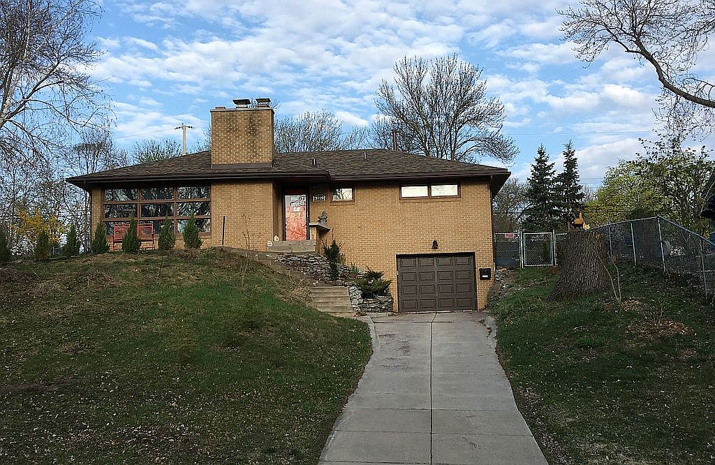 3719 Zane Ave N, Crystal, MN 55422 | Zillow