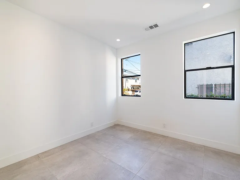1805-1807 S Longwood Ave #1809 — Photo 28