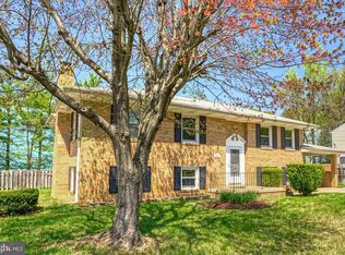 7721 Fordson Rd, Alexandria, VA 22306