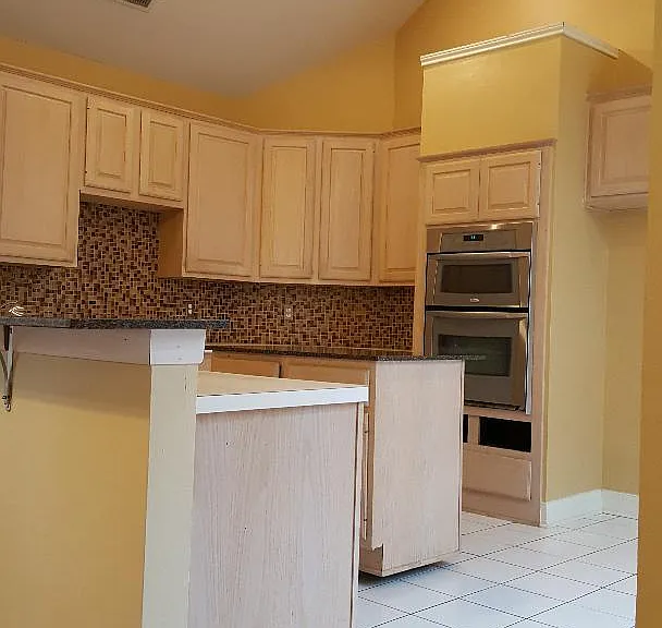 8609 Berwick Dr — Photo 14