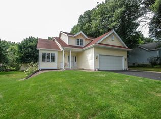 527 Saxonwood Rd, Altoona, WI 54720