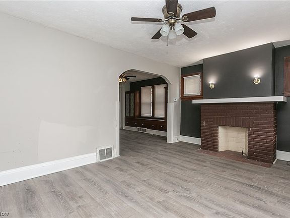 5th image of 3448 W 91st St