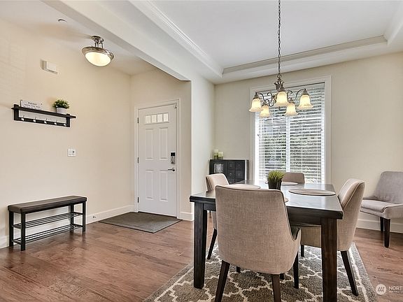 4th image of 10403 174th Avenue E