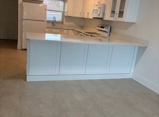 191 Brightwater Dr APT 1, Clearwater Beach, FL 33767