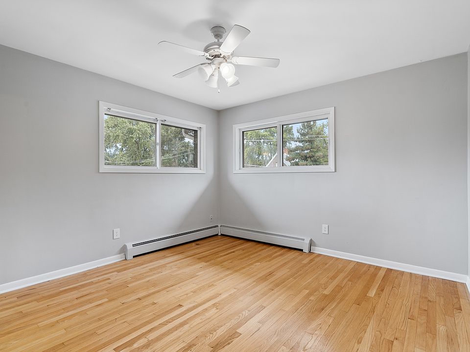 2nd image of 3508 Oak Park Ave APT 3S