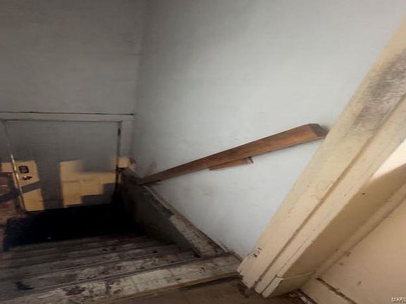 5th image of 615 N 37th St
