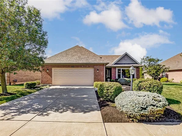 35 Black Walnut Dr, Springboro, OH 45066