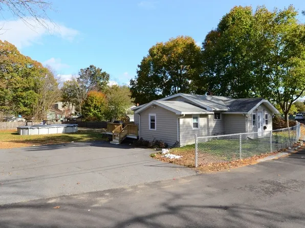 84 Perry St, Weymouth, MA 02189