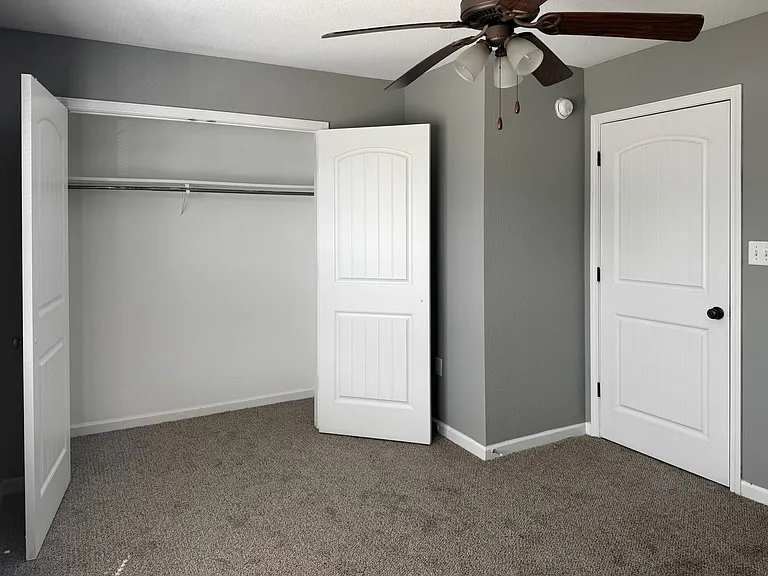Willow Creek Townhomes — Photo 12