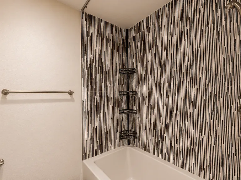1355 N Sierra Bonita Ave #402 — Photo 26