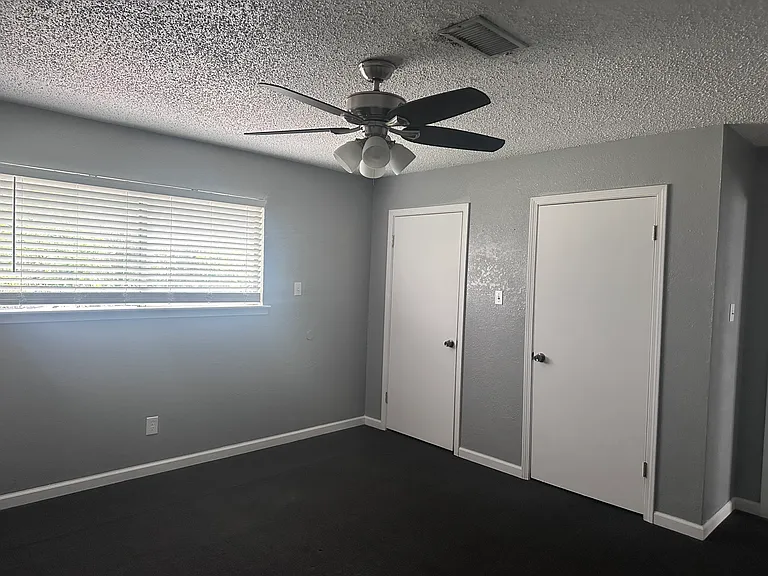 5224 Avenue R #1 — Photo 18