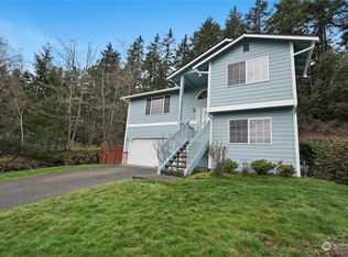 6229 Grandridge Dr SE, Pt Orchard, WA 98367