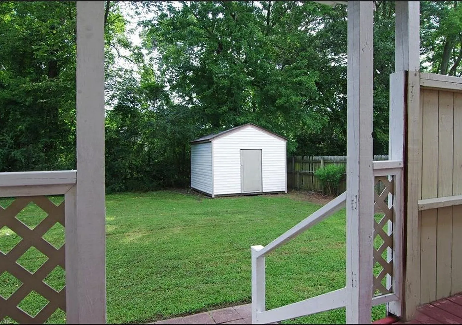 Unbeatable Hampton Value! Spacious 4-Bed With Epic Backyard Deck! — Photo 3