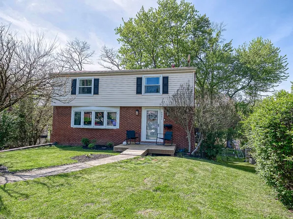 5061 Bahama Dr, Pittsburgh, PA 15239