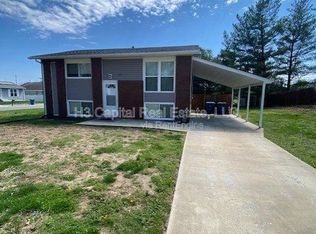 217 Camelford Dr, Troy, IL