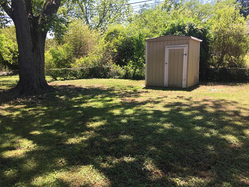 2nd image of 1817 Parlow Dr