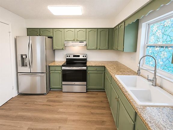 2nd image of 7313 THOMAS JEFFERSON CIRCLE E