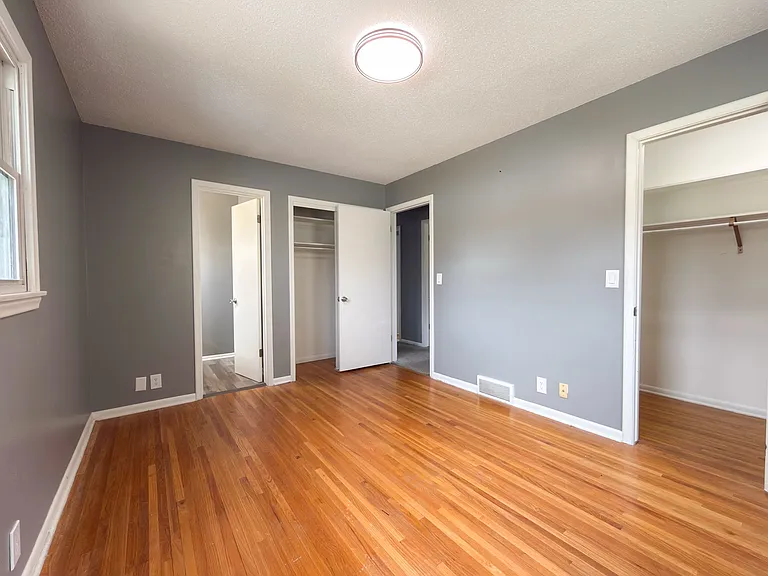 5029 Arbor Cir — Photo 17