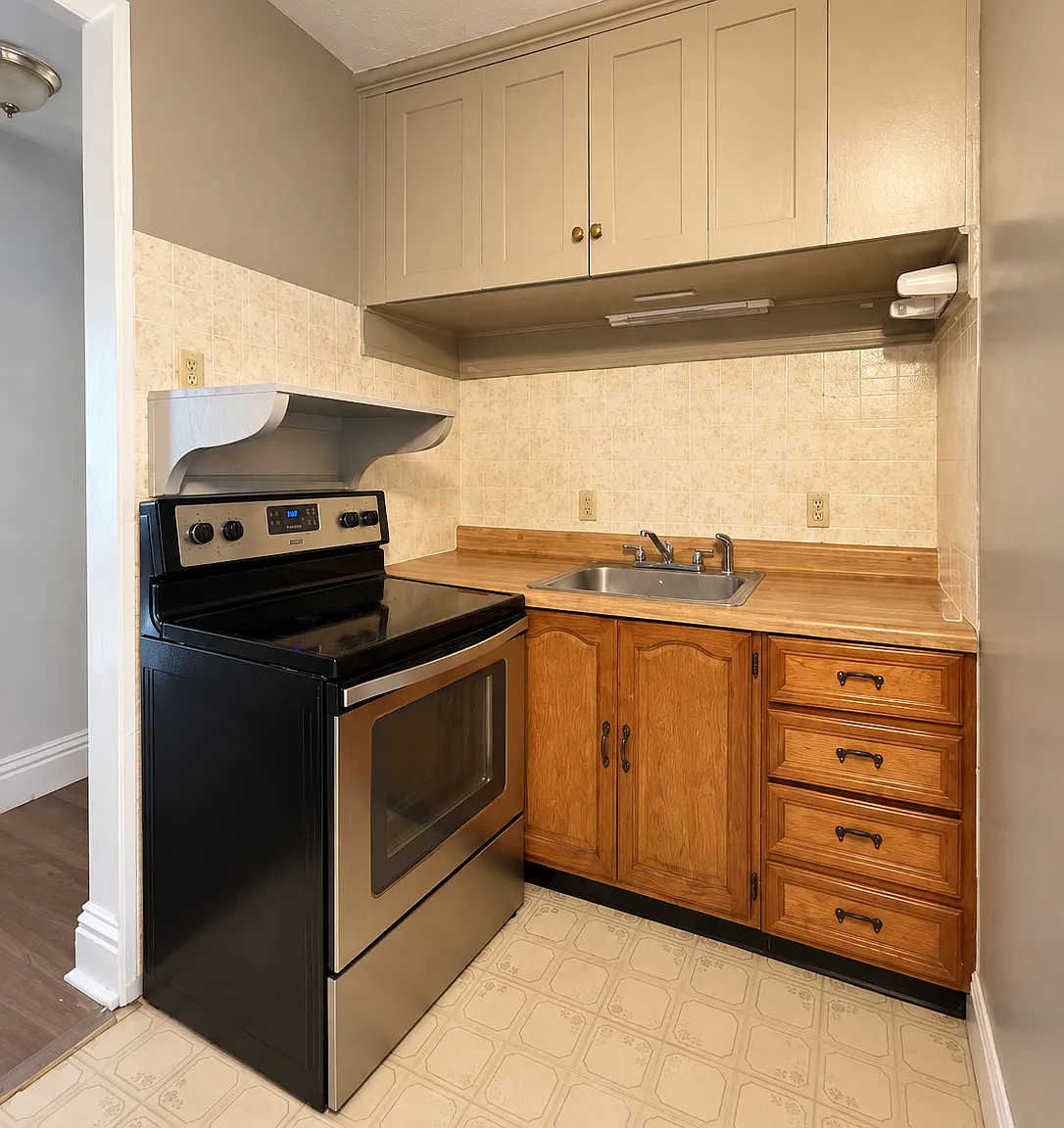 1 bed, 700 sqft, $1,090 — Photo 1