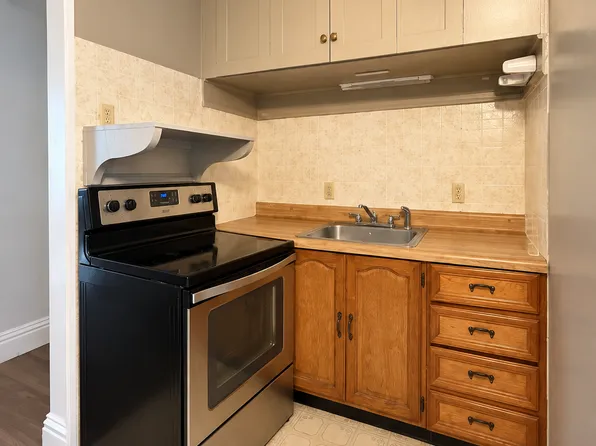 167 2nd St Unit 4, Troy, NY 12180