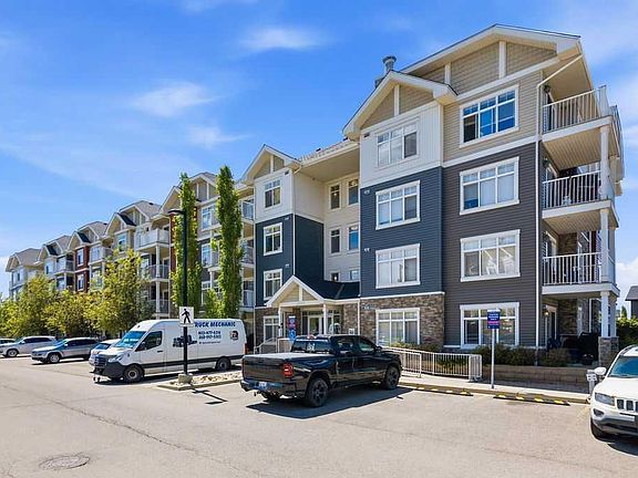 4th image of 155 Skyview Ranch Way NE #6114