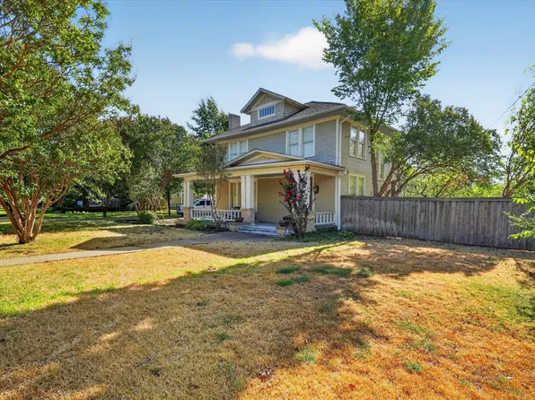 517 S Center St, Forney, TX 75126