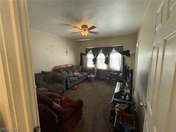 5th image of 3140 W 33rd St